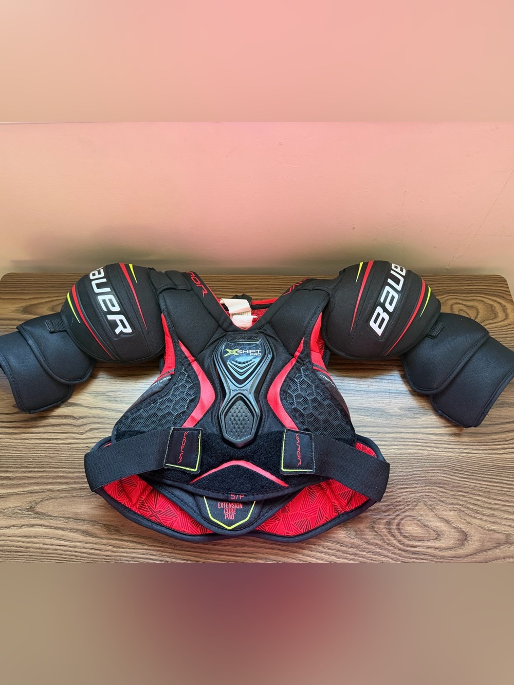Bauer Vapor xshift pro shoulder pad senior size small